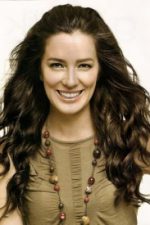 Ayfer Dönmez; Manisa, Türkiye doğumlu Türk oyuncu