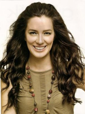 Ayfer Dönmez; Manisa, Türkiye doğumlu Türk oyuncu