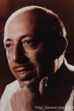 Aziz Basmacı; Selanik, Yunanistan doğumlu Türk oyuncu