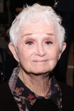 Barbara Barrie; Chicago, Illinois, ABD doğumlu Amerikalı şarkıcı oyuncu, yazar