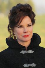 Barbara Hershey; Barbara Lynn Herzstein, Barbara Seagull olarak da bilinen Amerikalı, oyuncu