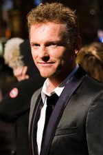 Barry Atsma; Bromley,Londra,İngiltere doğumlu İngiliz oyuncu