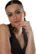 Başak Daşman; İstanbul, Türkiye doğumlu Türk oyuncu