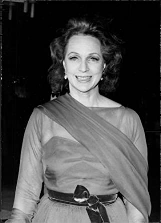 Beatrice Straight; Old Westbury, New York, ABD doğumlu Amerikalı oyuncu