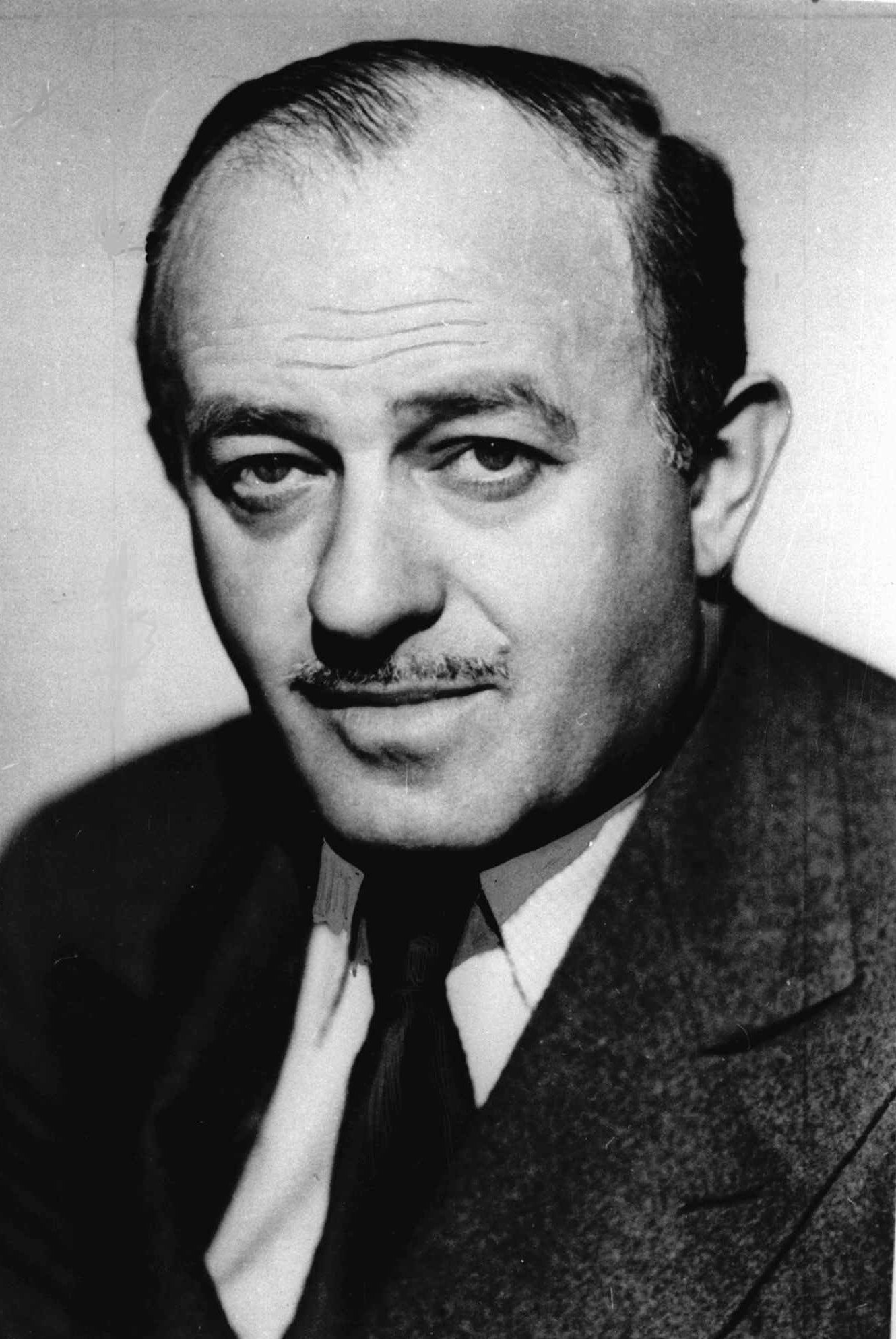 Ben Hecht; New York City, New York, ABD doğumlu Amerikalı senarist, yazar, diyalog yazarı