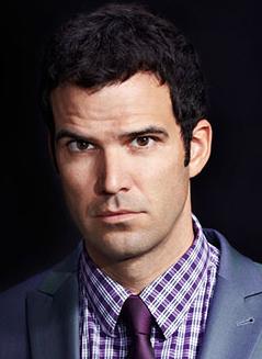 Benjamin Ayres; Kamloops,Britanya Kolumbiyası,Kanada doğumlu Ben Ayres olarak da bilinen Kanadalı  oyuncu