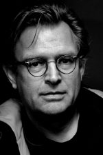 Bent Hamer; Sandefjord,Norveç doğumlu Norveçli  senarist, yönetmen, yapımcı