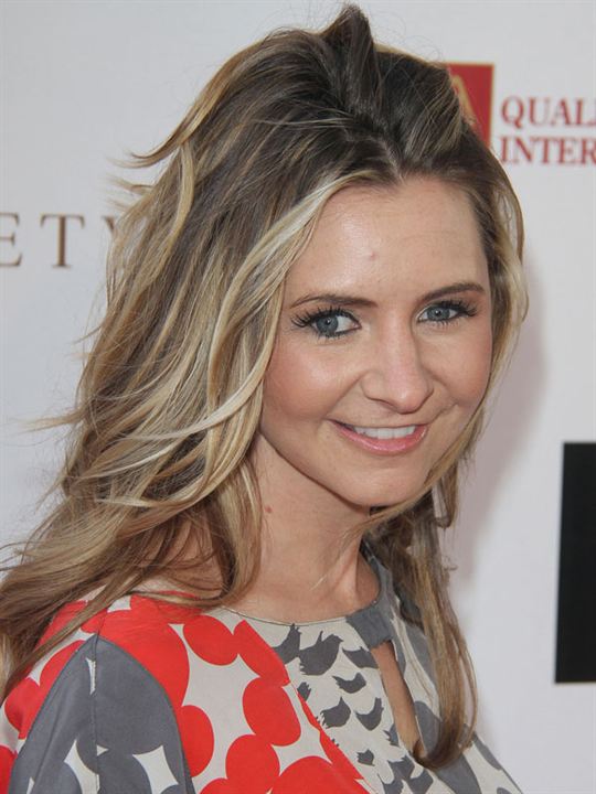 Beverley Mitchell; Arcadia, Los Angeles, Kaliforniya, ABD doğumlu Amerikalı oyuncu
