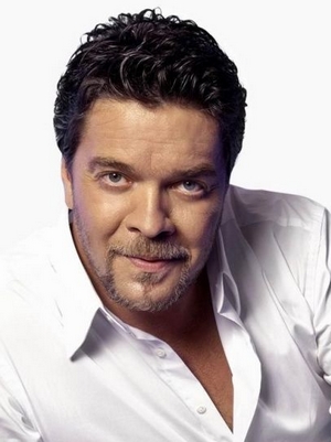 Beyazıt Öztürk; Bolu, Türkiye doğumlu Beyaz olarak da bilinen Türk oyuncu