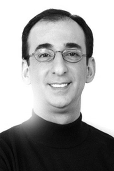 Bican Günalan; İstanbul, Türkiye doğumlu Türk oyuncu