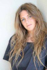 Bige Önal; İstanbul, Türkiye doğumlu Türk oyuncu