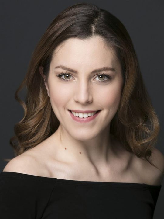 Gizem Tartar; Balıkesir, Türkiye doğumlu Türk oyuncu