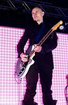 Billy Corgan; Amerikalı söz yazarı besteci, oyuncu