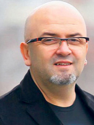 Birol Güven; Darıca, Kocaeli, Türkiye doğumlu Türk yapımcı, senarist, oyuncu