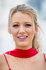 Blake Lively; Tarzana, Los Angeles, Kaliforniya, ABD doğumlu Blake Ellender Brown olarak da bilinen Amerikalı oyuncu, idari yapımcı, yapımcı