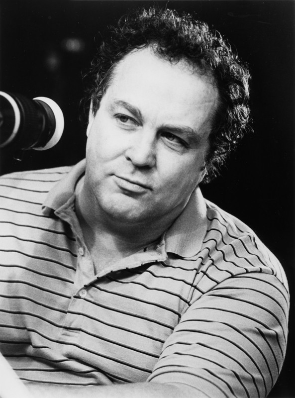 Bob Clark; Benjamin Clark olarak da bilinen Amerikalı yönetmen, senarist, oyuncu, yapımcı