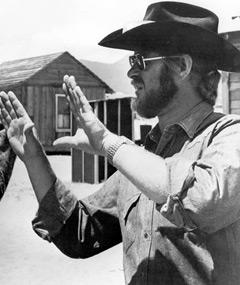 Bruce Surtees; Los Angeles, Kaliforniya, ABD doğumlu Bruce Mohr Powell Surtees olarak da bilinen Amerikalı görüntü yönetmeni