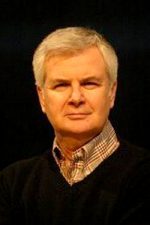 Burçin Oraloğlu; İstanbul, Türkiye doğumlu Türk oyuncu, yönetmen, seslendirme sanatçısı