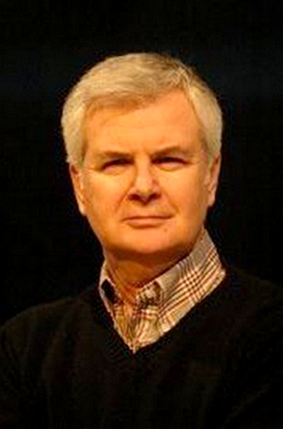 Burçin Oraloğlu; İstanbul, Türkiye doğumlu Türk oyuncu, yönetmen, seslendirme sanatçısı