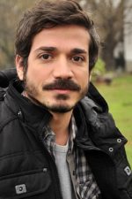 Cahit Gök; Bingöl, Türkiye doğumlu Türk oyuncu