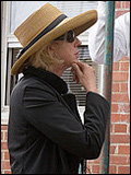 Callie Khouri; Amerikalı senarist, yönetmen, idari yapımcı
