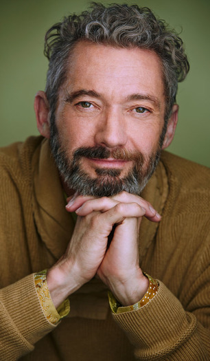 Cam Clarke; Los Angeles, Kaliforniya, ABD doğumlu Amerikalı oyuncu, seslendirme sanatçısı