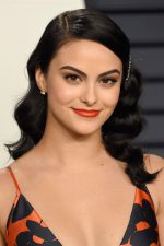 Camila Mendes; Charlottesville, Virginia, ABD doğumlu Camila Carraro Mendes olarak da bilinen Amerikalı oyuncu