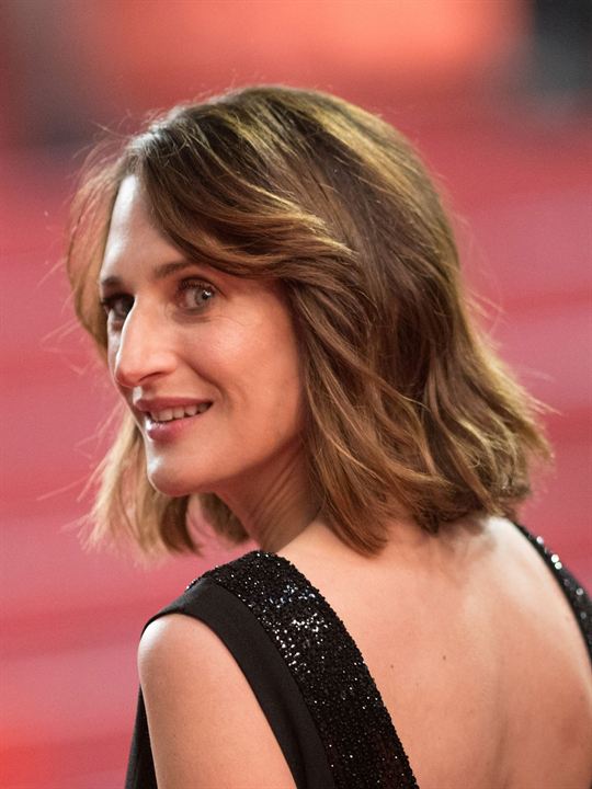 Camille Cottin; Paris, Fransa doğumlu Fransız oyuncu