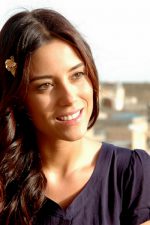 Cansu Dere; Ankara, Türkiye doğumlu Türk oyuncu