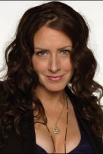 Joely Fisher; Amerikalı oyuncu, yönetmen, senarist