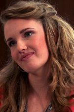 Cassidy Gard; Gainesville, Florida, ABD doğumlu Amerikalı sunucu oyuncu