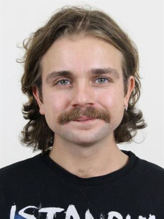 Cem Korkmaz; Bursa, Türkiye doğumlu Türk oyuncu