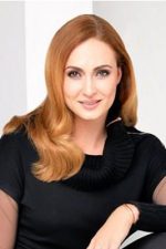 Ceyda Düvenci; Bursa, Türkiye doğumlu Türk sunucuoyuncu