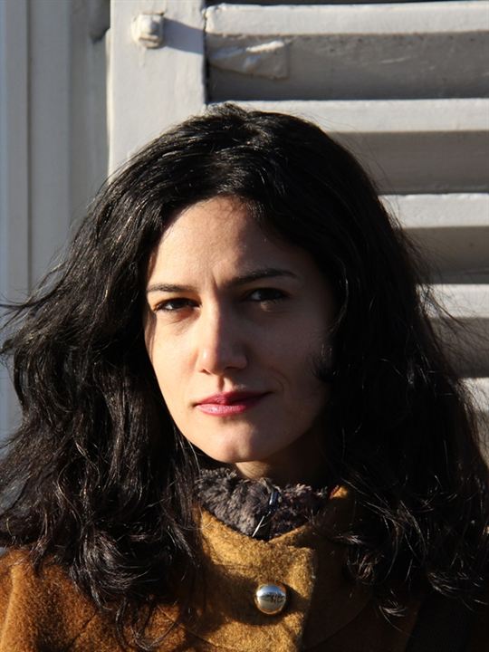 Ceylan Özgün Özçelik; Rize, Türkiye doğumlu Türk yönetmen, senarist, yapımcı