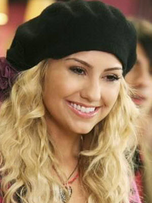 Chelsea Kane; Phoenix, Arizona, ABD doğumlu Chelsea Staub olarak da bilinen Amerikalı oyuncu