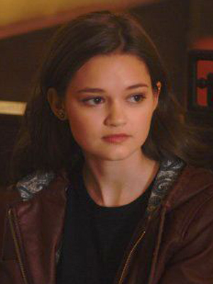 Ciara Bravo; Alexandria, Kentucky, ABD doğumlu Amerikalı oyuncu, seslendirme sanatçısı