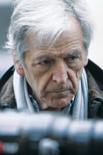 Costa-Gavras; Iraia, Yunanistan doğumlu Konstantinos Gavras olarak da bilinen Yunan yönetmen, senarist, oyuncu