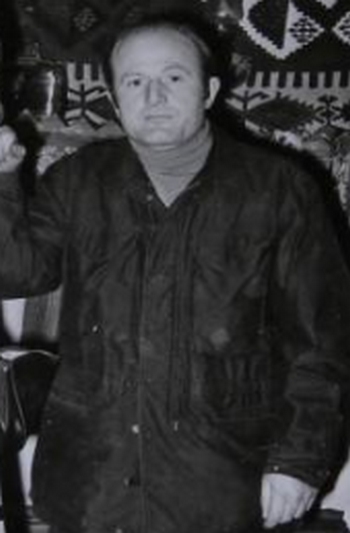 Çetin Tunca; Kemalpaşa, İzmir, Türkiye doğumlu Türk görüntü yönetmeni, yazar