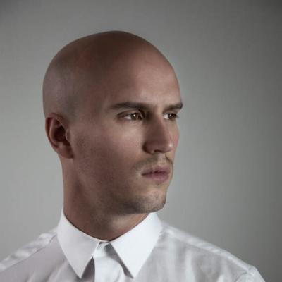 Damien Walters; Derby,Derbyshire,İngiltere doğumlu İngiliz  dublör