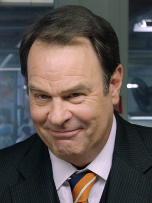 Dan Aykroyd; Ottava,Ontario,Kanada doğumlu Daniel Edward Aykroyd olarak da bilinen Kanadalıkomedyenoyuncu, senarist, uygulayıcı yapımcı, müzisyen
