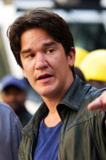 Daniel Espinosa; Trångsund,İsveç doğumlu İsveçli  yönetmen, senarist, yapımcı