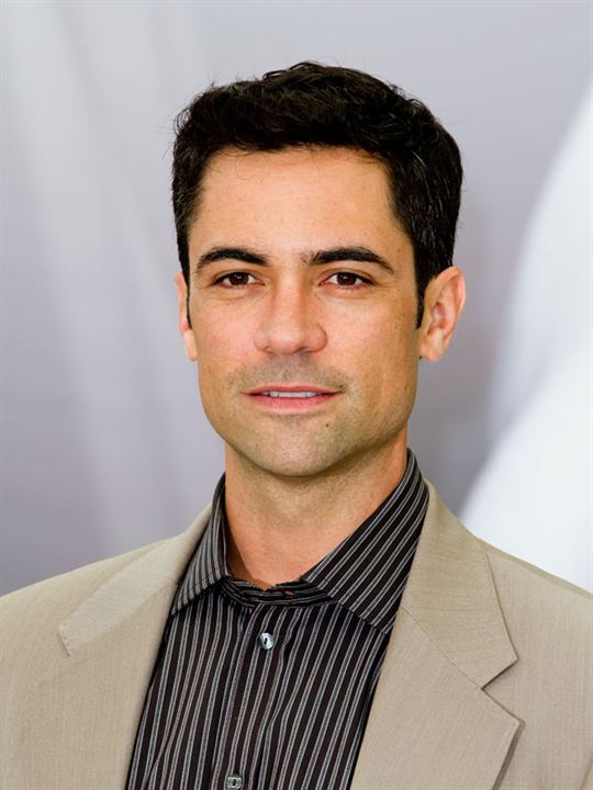 Danny Pino; Miami, Florida, ABD doğumlu Amerikalı oyuncu, senarist