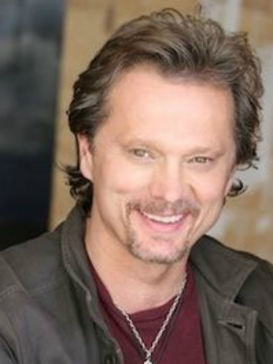 Daniel Quinn; Omaha, Douglas, Nebraska, ABD doğumlu Amerikalı oyuncu, yazar