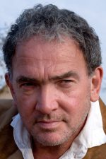 Daragh O'Malley; Dublin,İrlanda doğumlu İrlandalı  oyuncu