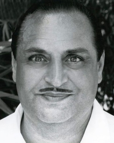 Dario Moreno; Aydın, Türkiye doğumlu Dario Arugete olarak da bilinen Türk oyuncu