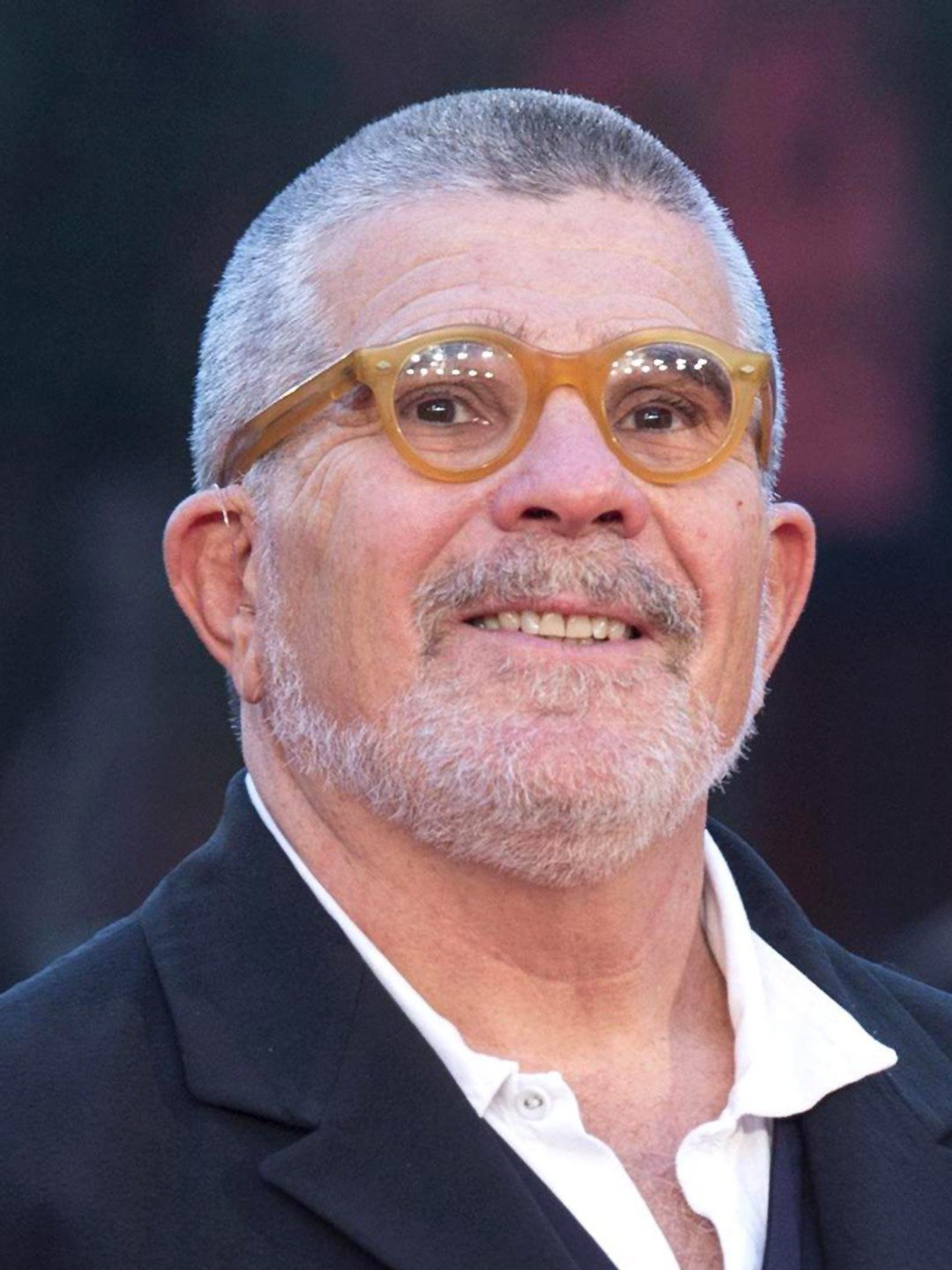 David Mamet; Chicago, Illinois, ABD doğumlu David Alan Mamet olarak da bilinen Amerikalı senarist, yönetmen, oyuncu