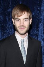 David Gallagher; Queens, New York City, New York, ABD doğumlu David Lee Gallagher olarak da bilinen Amerikalı oyuncu