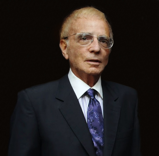 David Reuben; Amerikalı senarist, yazar