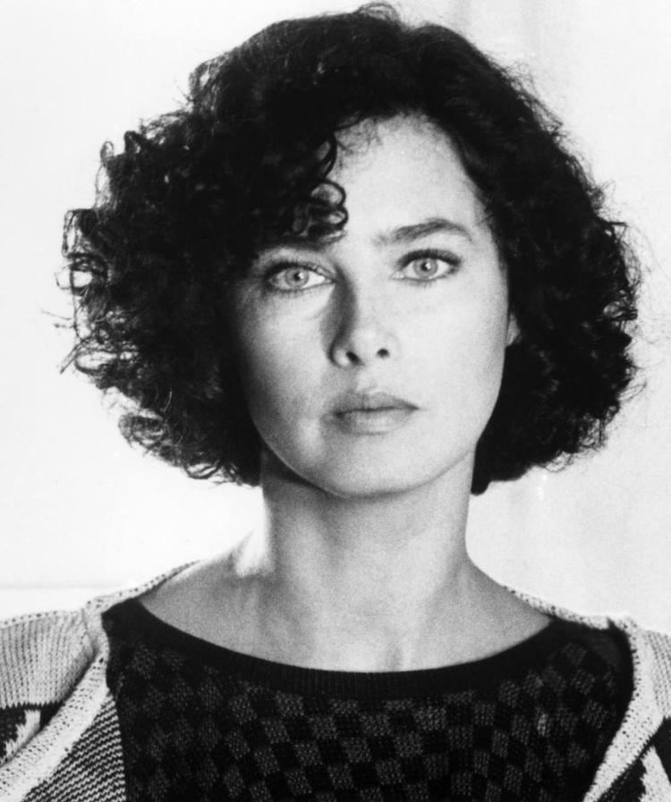 Dayle Haddon; Montreal,Québec,Kanada doğumlu Kanadalımodeloyuncu, yazar