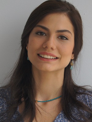 Demet Özdemir; İzmit, Kocaeli, Türkiye doğumlu Türk oyuncu